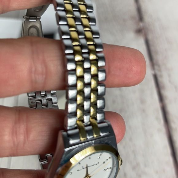 Jeanneret  34MM Case Casual  Watch w/ Crystal Hour Silver Gold Tone Band - Picture 6 of 10